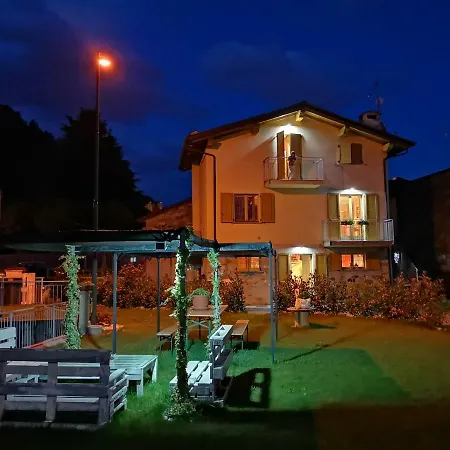 Casa Vacanza Relax&Barbecue Sondrio Buitenkant foto